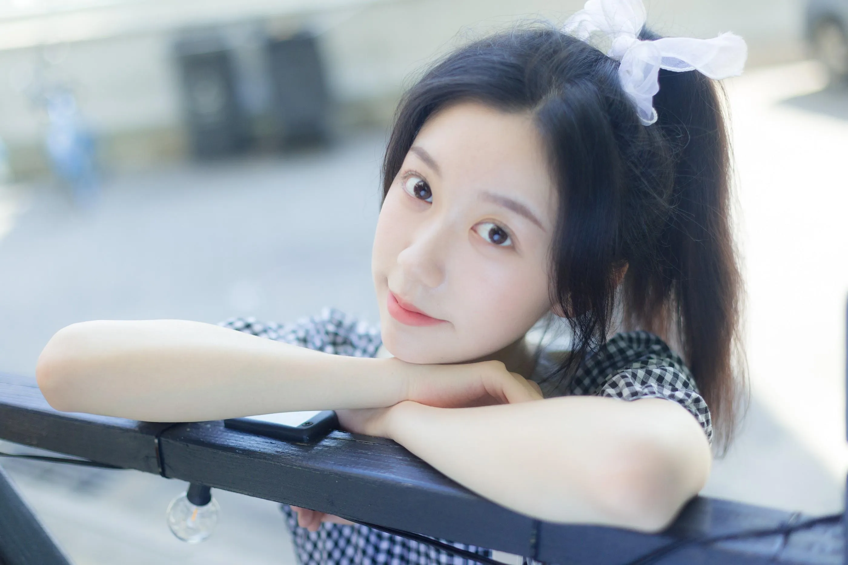 [YITUYU艺图语]2022.08.02 今日暂停营业 饲猫少女- [40P]插图